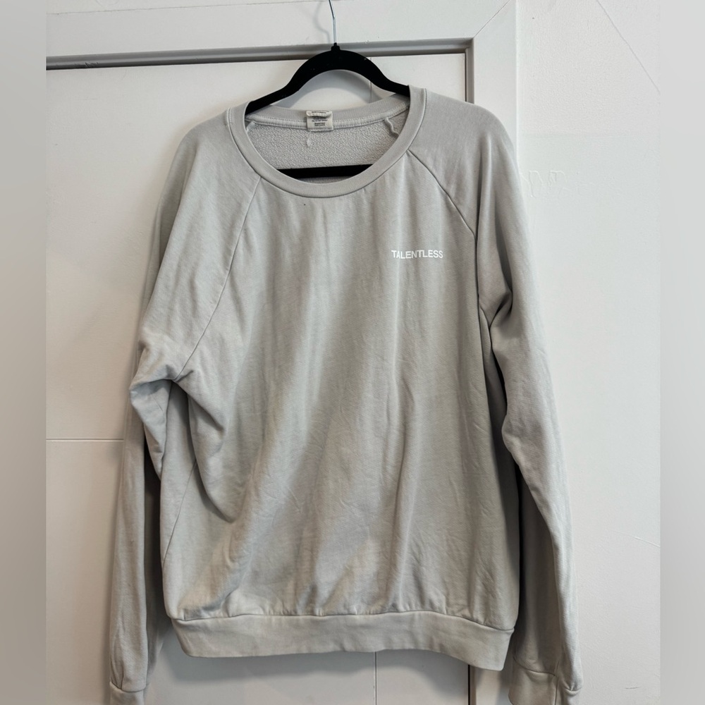 Talentless lightweight crewneck